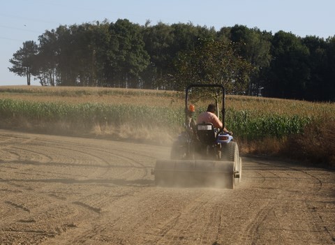 le travail du champ avant le semi